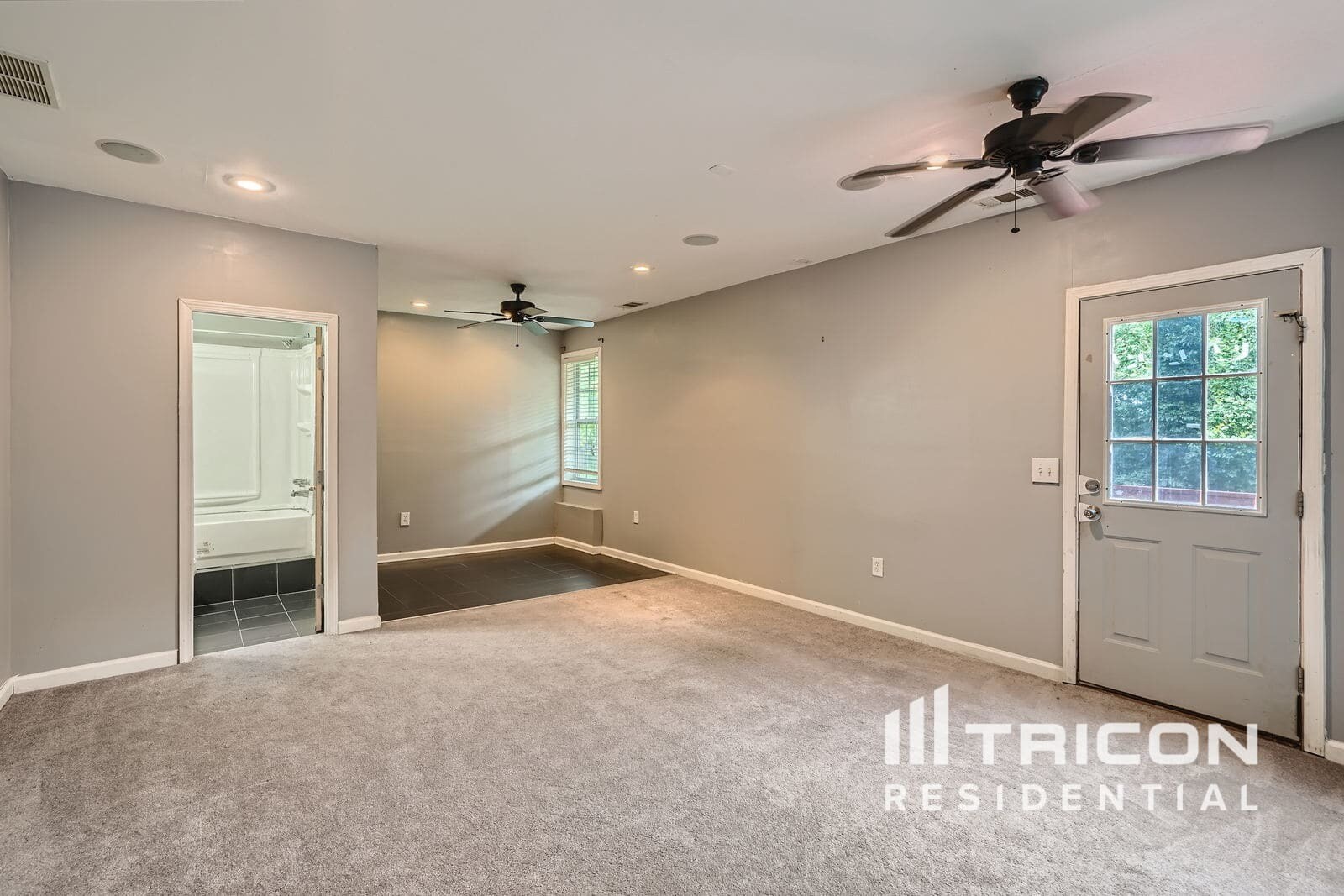 Building Photo - 5519 Village Ridge
