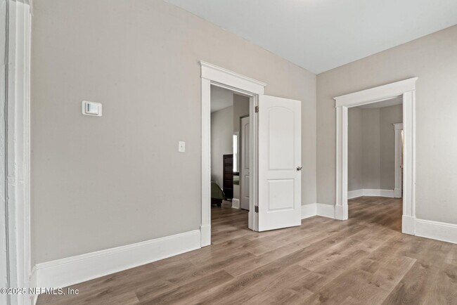 Building Photo - 2781 College St