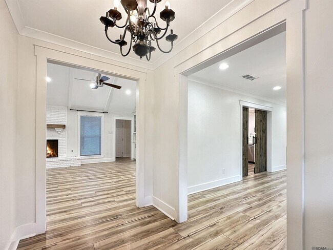 Building Photo - 7323 Sheffield Ct