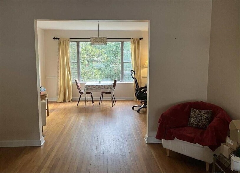 Building Photo - 1515 Beech Valley Way NE