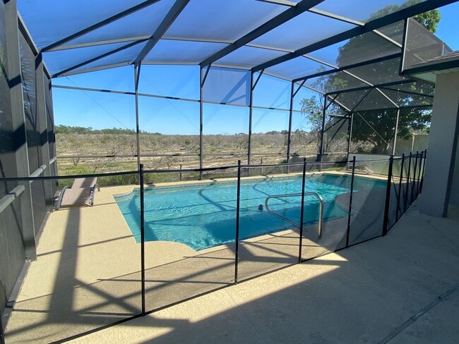 Building Photo - Pool Home for Rent