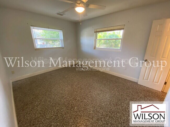 Building Photo - 2606 Aloma Ave