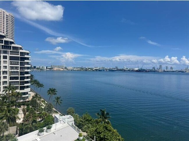 Building Photo - 770 Claughton Island Dr