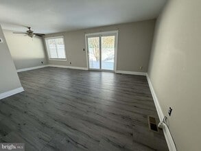 Building Photo - 111 Eastford Ct