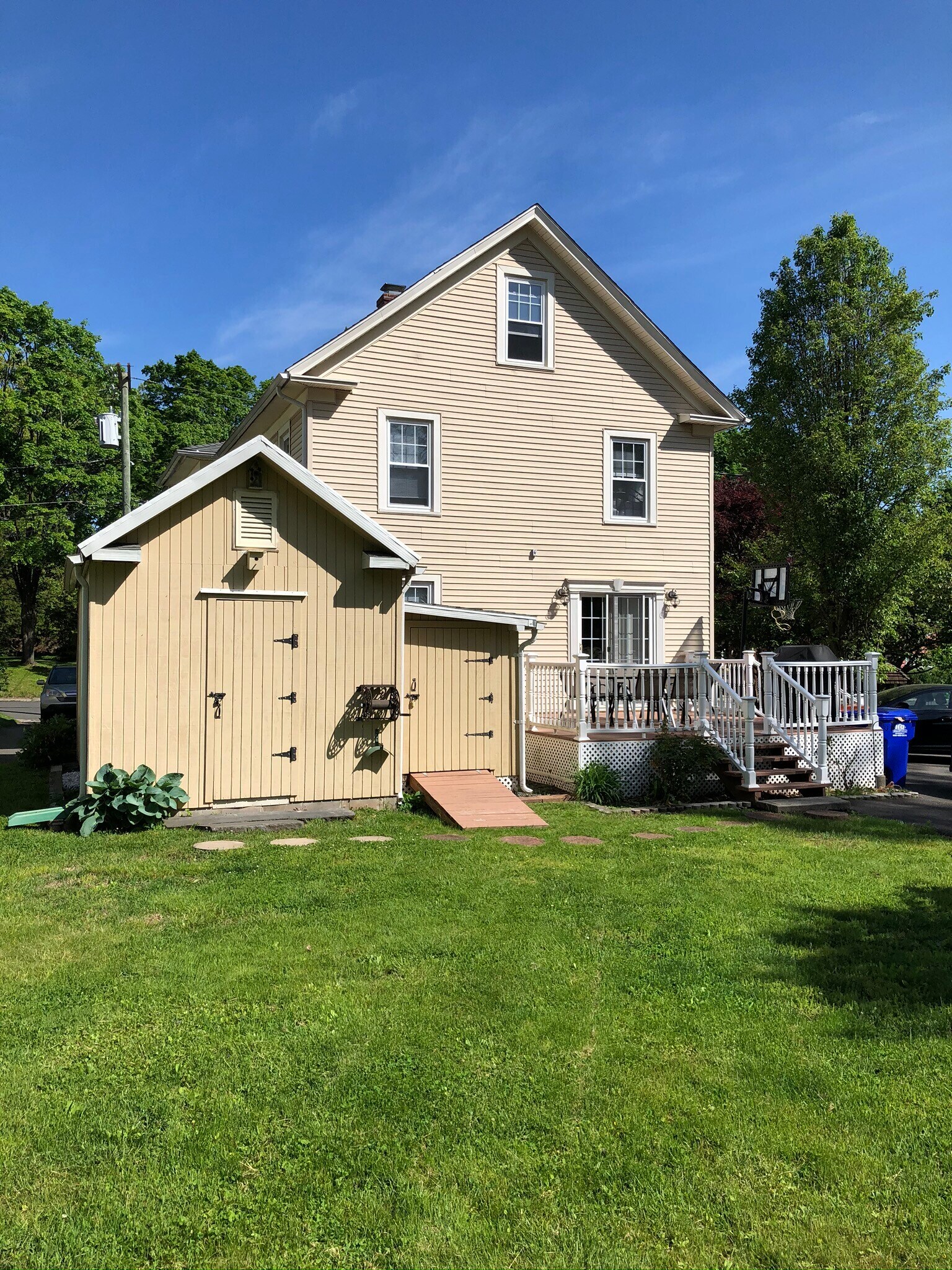 Building Photo - 20 Highwood Ave