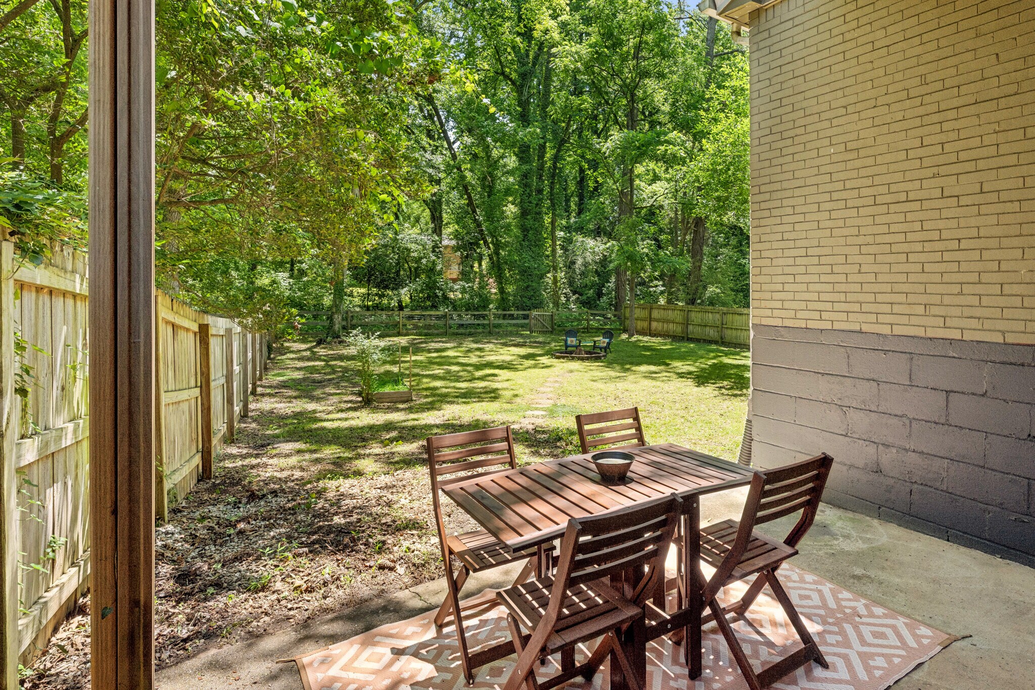 Building Photo - 1410 Cobb Branch Dr