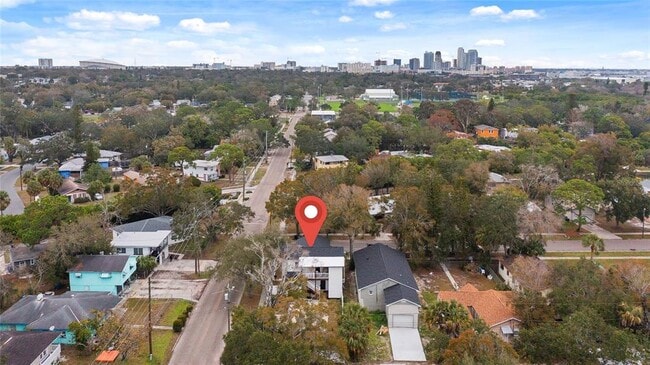 Building Photo - 680 25th Ave S