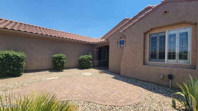 Building Photo - 26505 W Burnett Rd