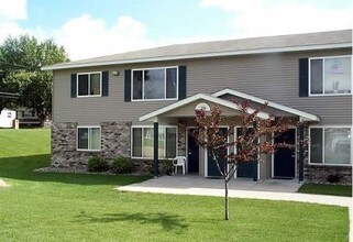 Building Photo - Dakota's Edge Townhomes