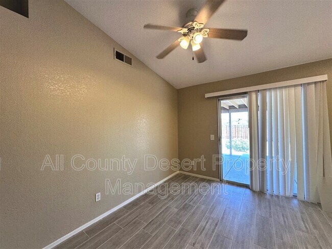 Building Photo - 15580 Avenida Ramada