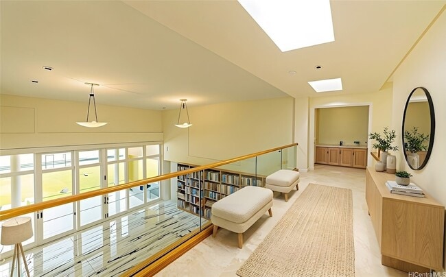 Building Photo - 235 Portlock Rd
