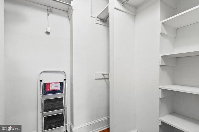 Building Photo - 1320 S Broad St