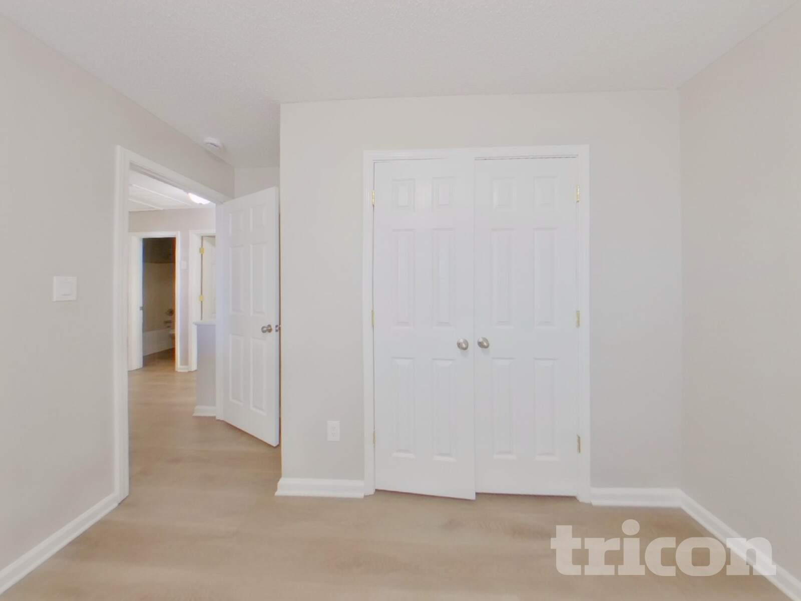 Building Photo - 701 Barbee Farm Dr