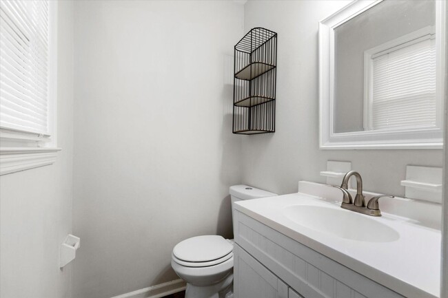 Building Photo - Four Bedroom Brick home in Sangaree