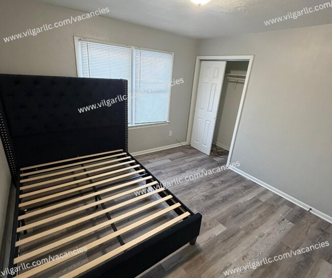 Building Photo - Discover comfort, convenience, and quality living in this beautifully updated 3-bedroom single-fa...