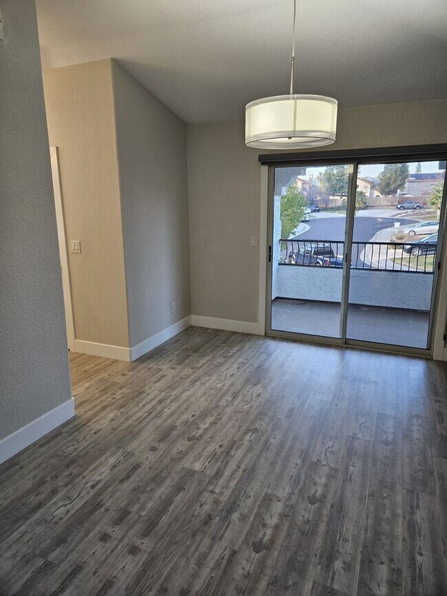 Building Photo - Remodeled Modern Home for Rent in Rocklin