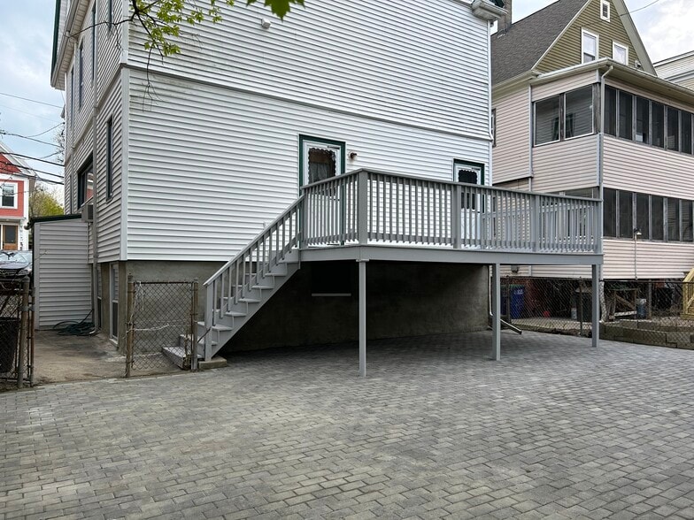 Building Photo - 21 Hawthorne St