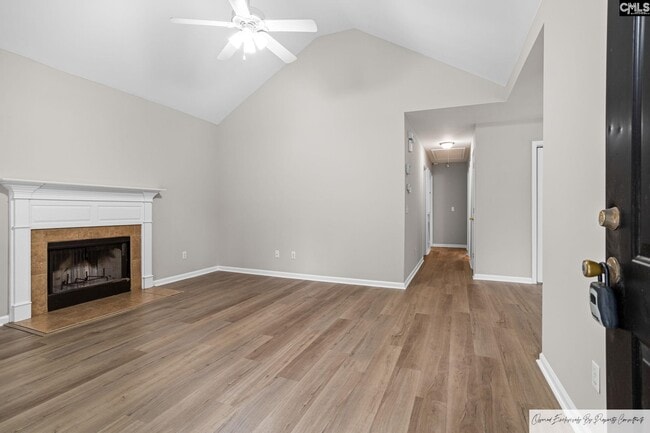 Building Photo - 4005 Hickory St