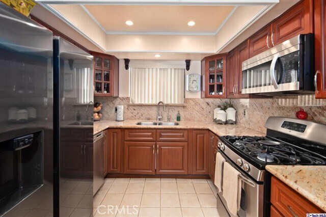 Building Photo - 1247 E Wilson Ave