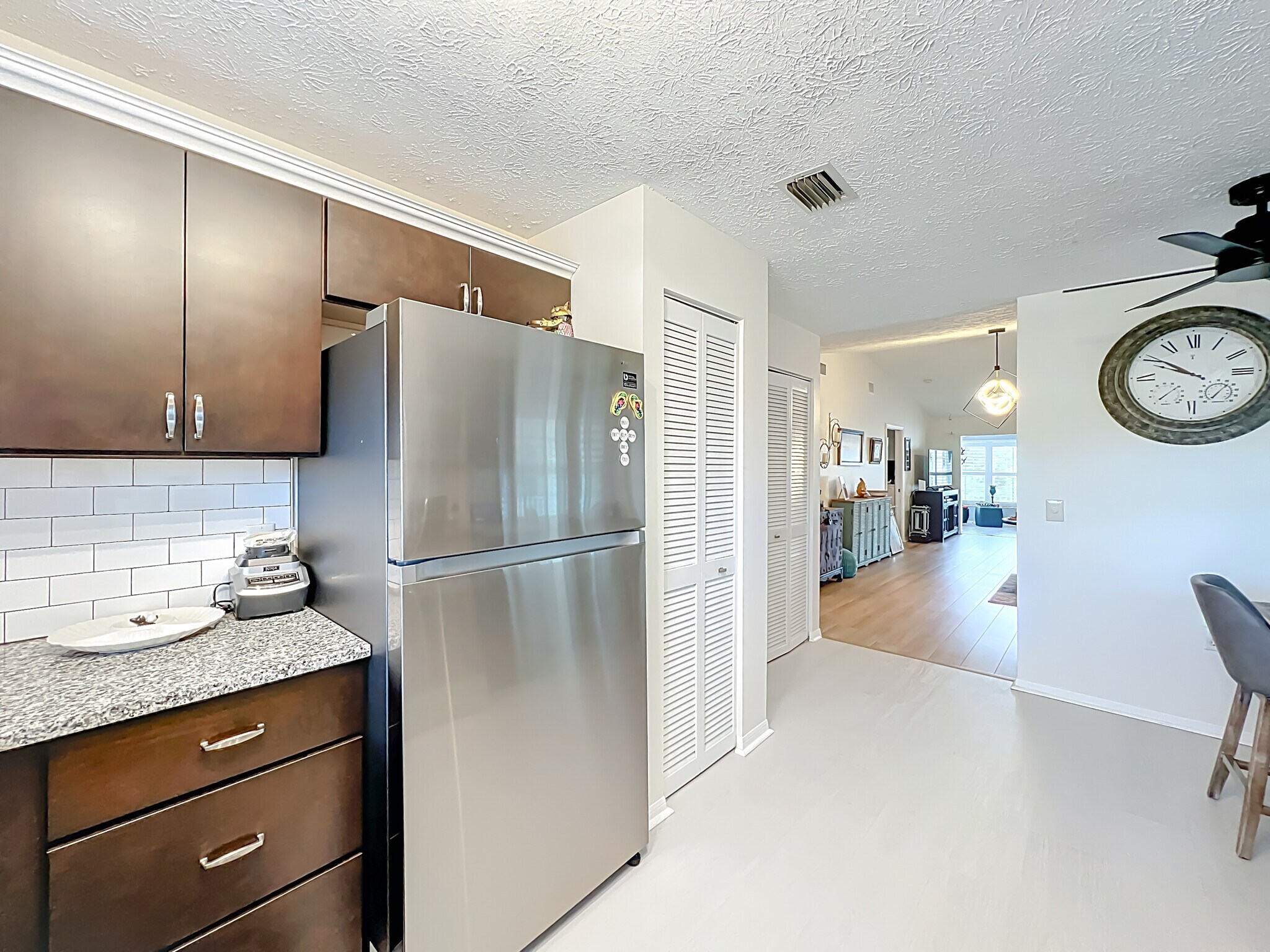 Building Photo - 760 Lake Orchid Cir