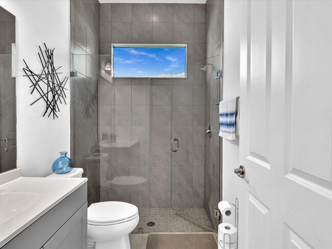 Building Photo - 8928 Bastille Cir E