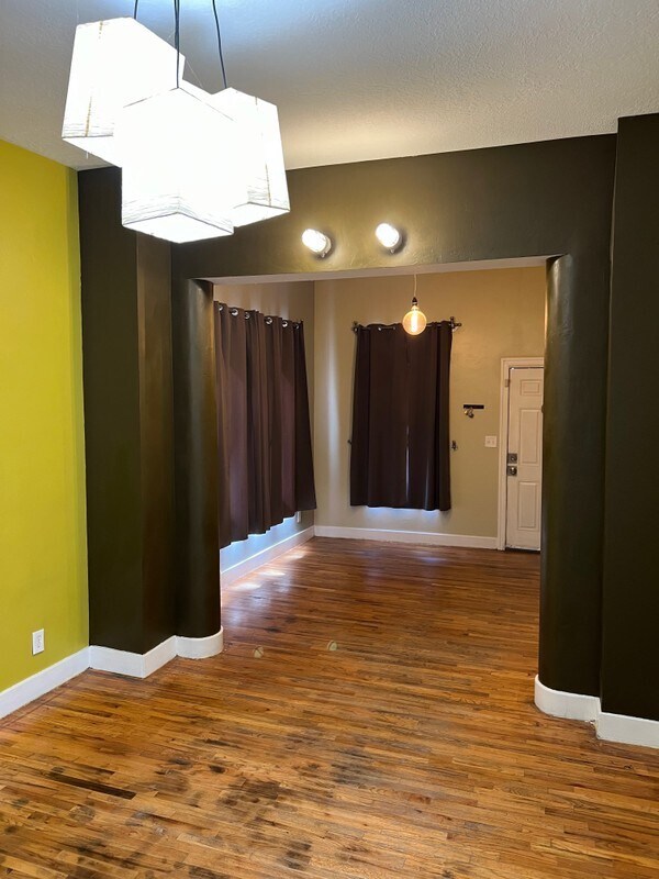 Building Photo - 2762 Liberty Ave