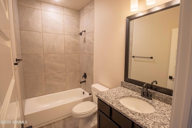 Building Photo - 4709 Elsinore Ave