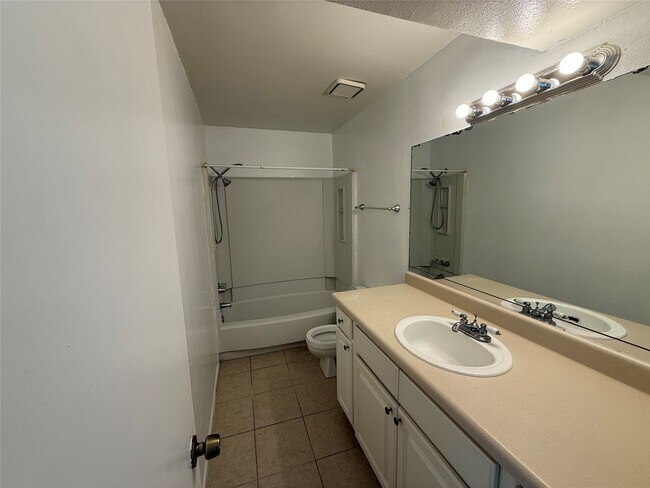Building Photo - 8048 Sands Point Dr