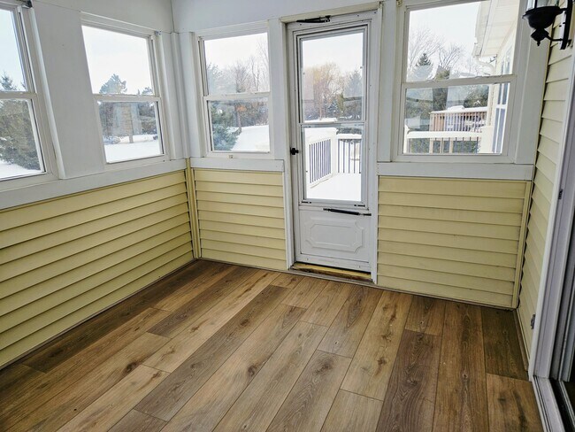 Building Photo - 3956 Bridle Pass