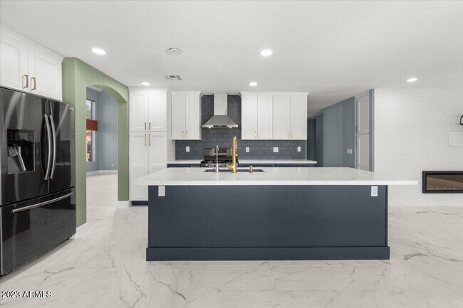 Building Photo - 4615 E Red Range Way