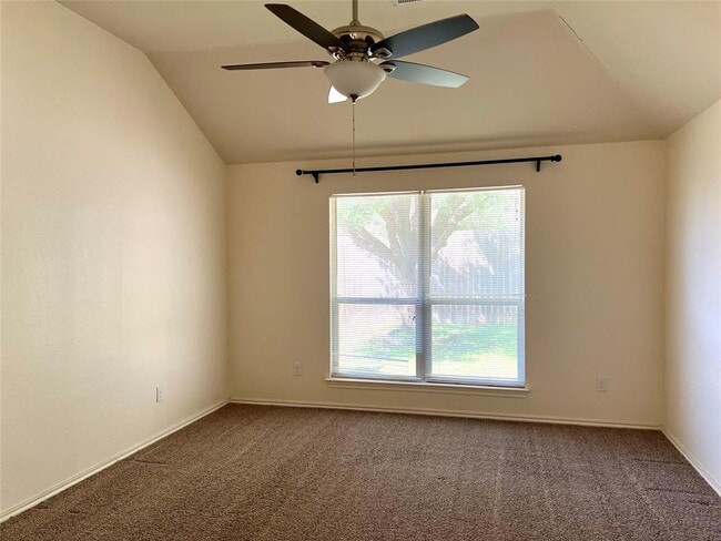 Building Photo - 15053 Babbling Brook Dr