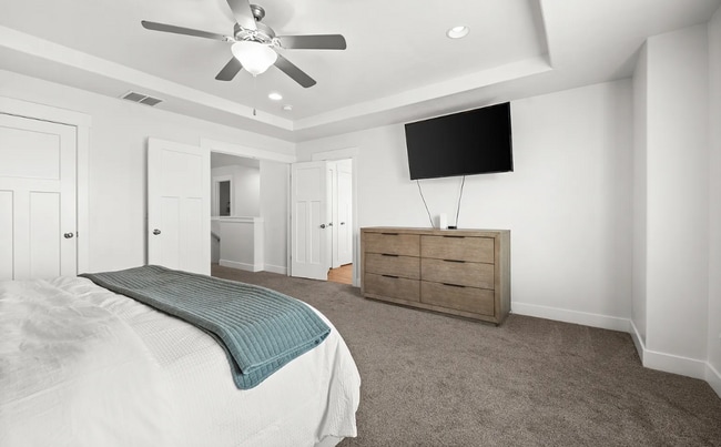 Building Photo - 3 Bedroom/2.5 Bathroom Townhouse in Lehi