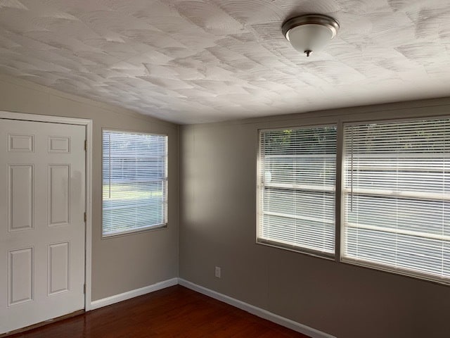 Sunroom w/ Exterior door - 1367 Gainesville dr