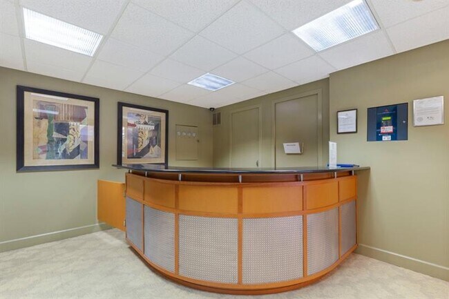 Building Photo - 130 26th St NW