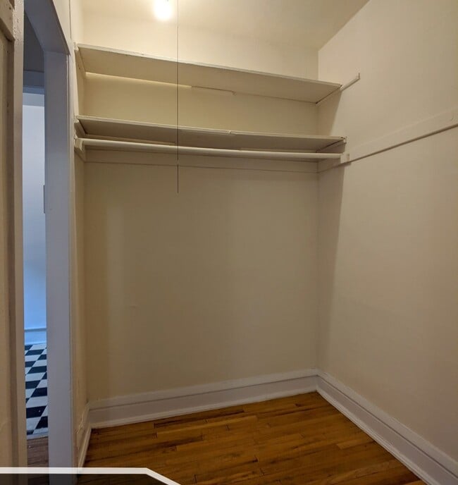 Building Photo - 3304 W Schubert Ave