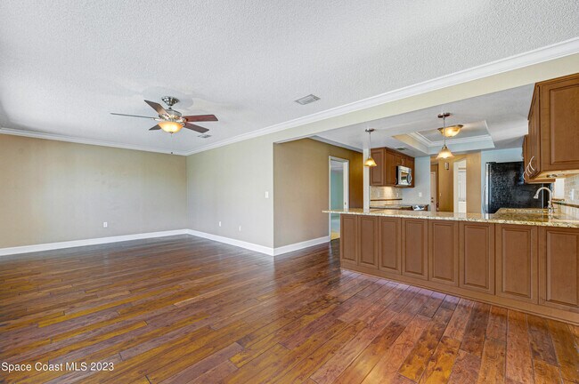 Building Photo - 1455 Centaurus Ct