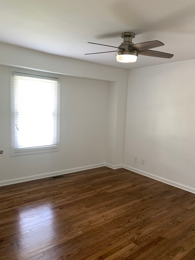 Building Photo - 2328 Johnson Ferry Rd NE