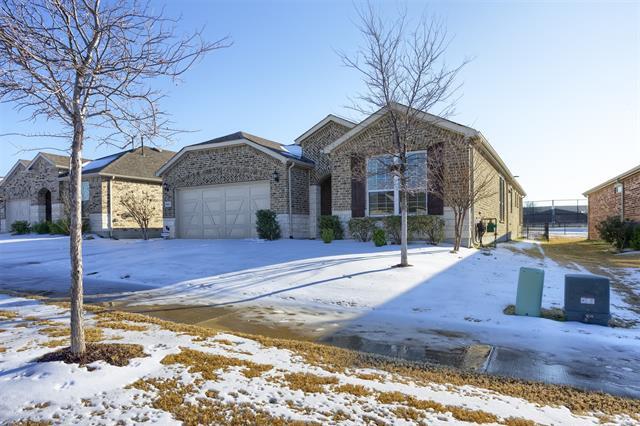 Building Photo - 944 Memorial Dr