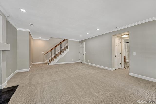 Building Photo - 9885 Greensview Cir