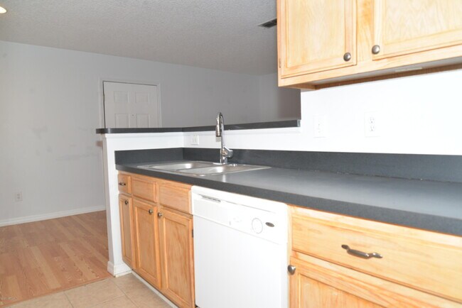 Building Photo - 7701 Timberlin Park Blvd