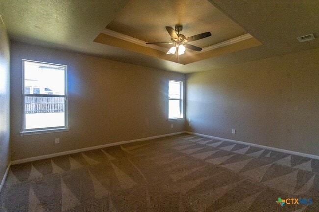 Building Photo - 217 Pointer St