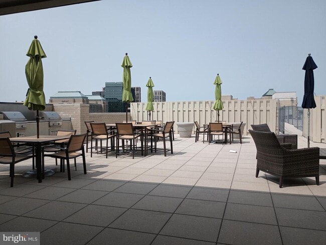 Building Photo - 11800 Sunset Hills Rd