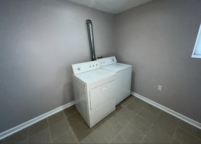 Building Photo - 431X Liberty Heights Ave