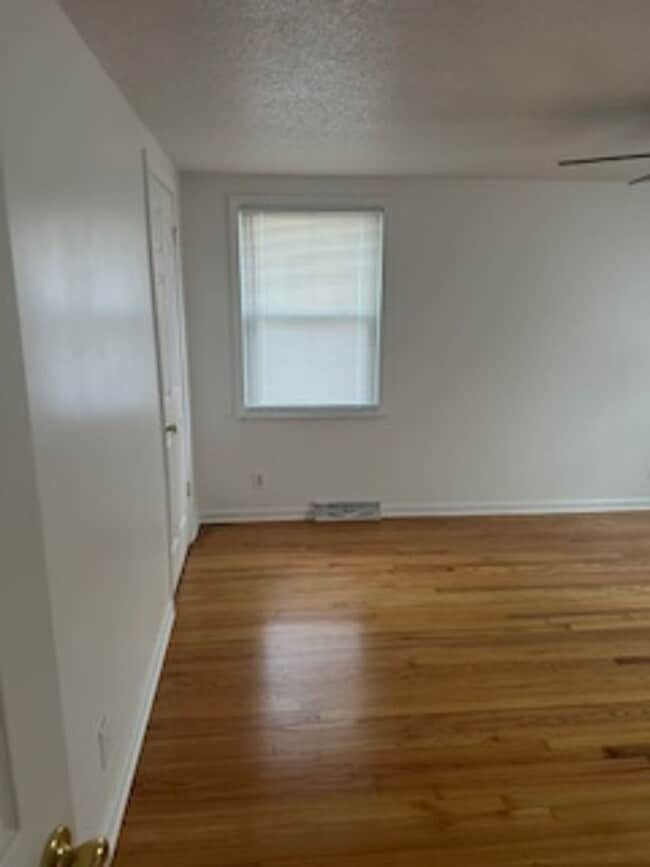 Building Photo - Welcome Home! Beautiful 4 Bedroom 2 Bath Home in Kansas City, MO