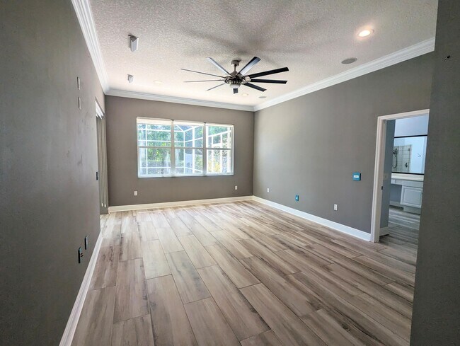 Building Photo - 6535 Meandering Way