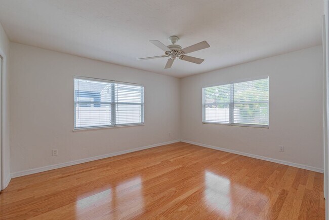 Building Photo - Charming Riverside Heights Rental – Update...