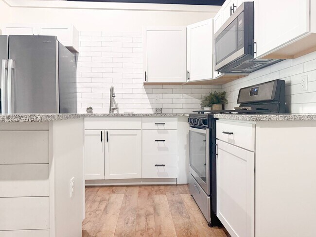 Building Photo - 209 S Church St