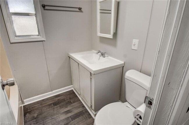 Building Photo - 5947 Julian Airport Rd