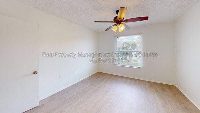 Building Photo - 5283 Images Cir