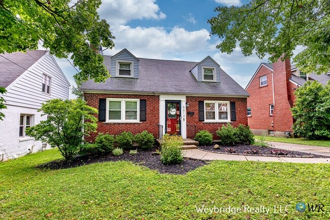 Building Photo - Beautiful 3BD 2.5 Bath w/ Finished Basement in White Oak/Monfort Heights